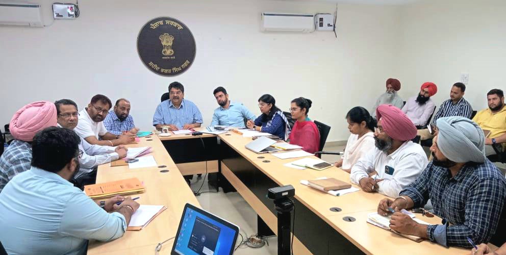 Regarding the prevention of possible floods, DC Randhawa reviewed the arrangements made by holding a special meeting